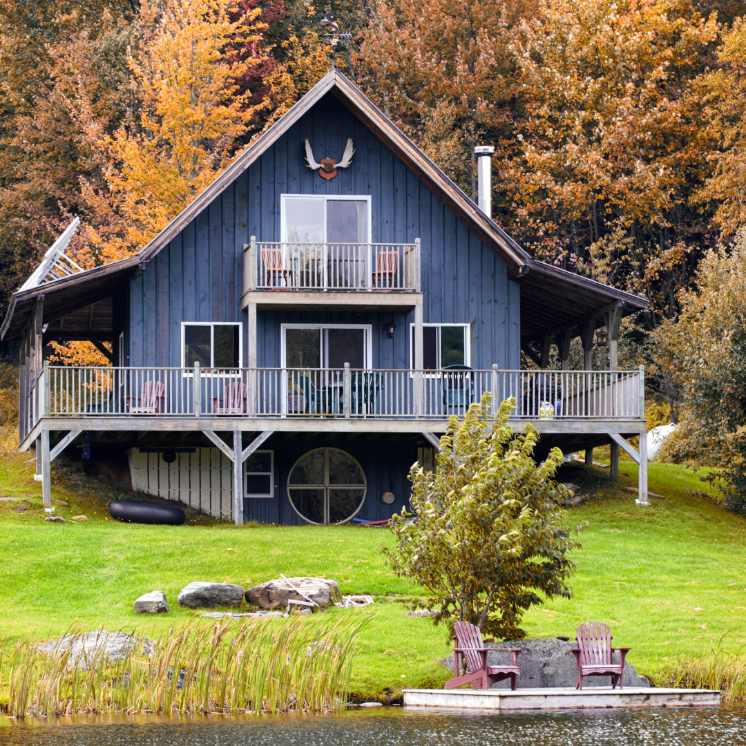 Thinking About a Vacation or Cottage Property? Here's What You Should Know
